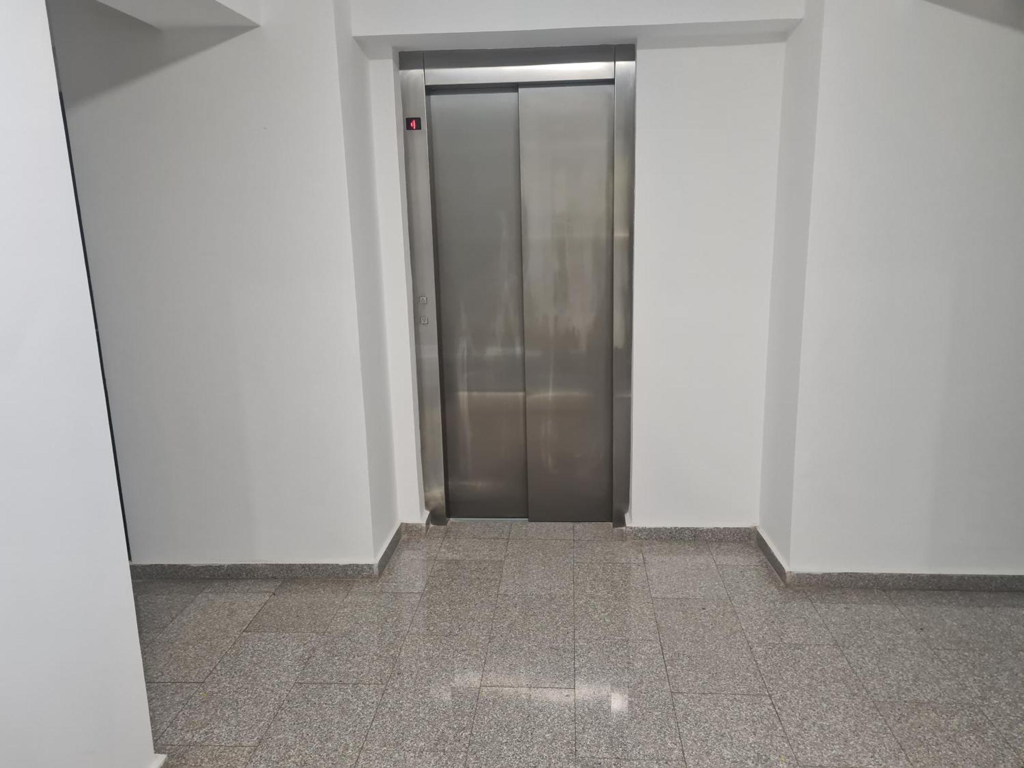 Mall Luxury Apartments Bacău Eksteriør billede